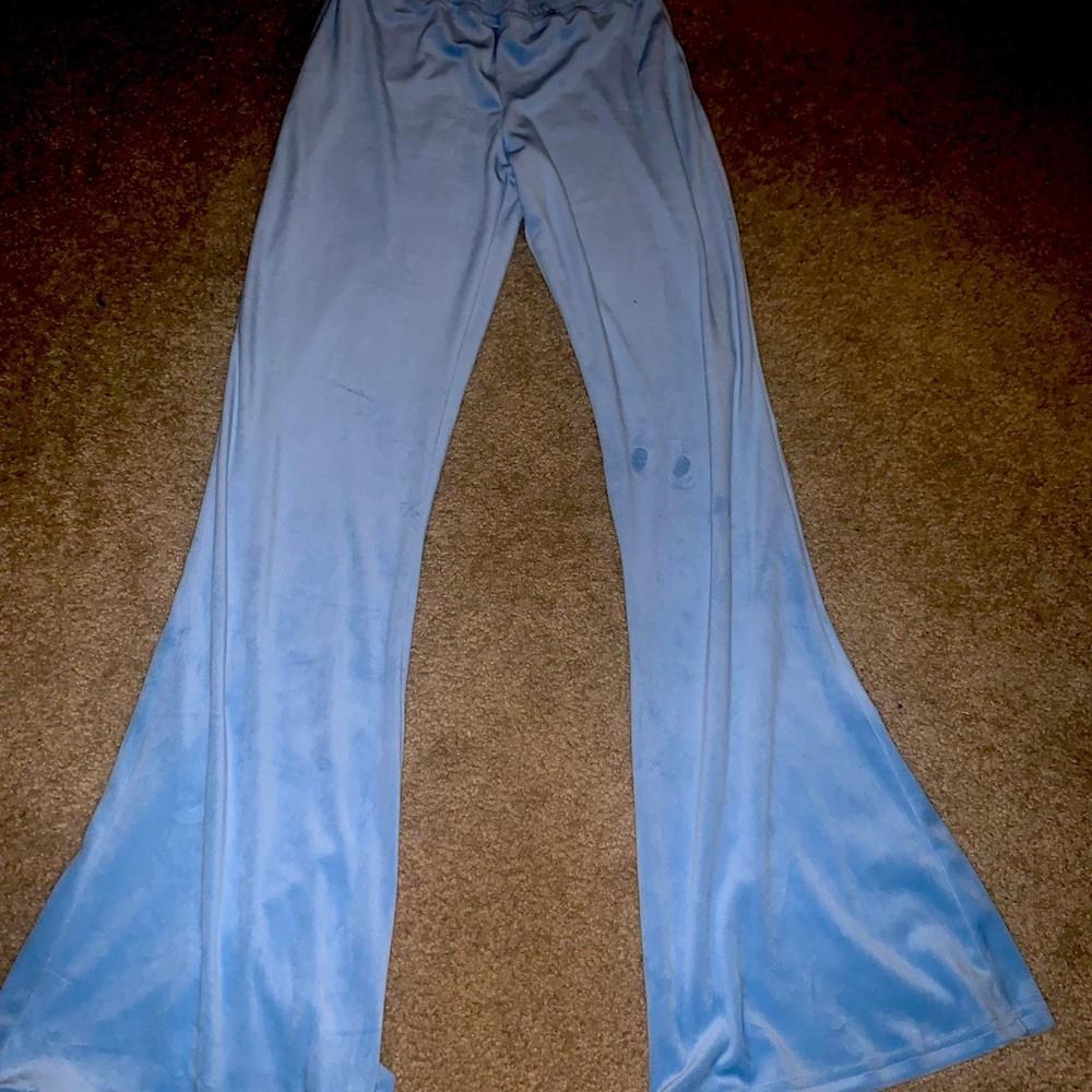 Hollister Ultra High Rise Flared Velvet Pants/Leggings